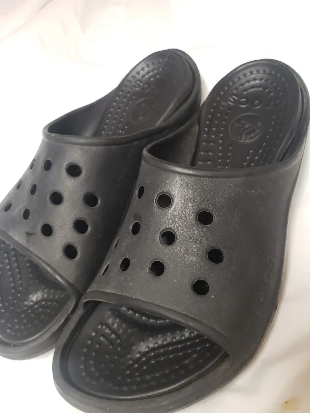 Crocs Mens 12 Black Slip On Sandal Waterproof Cushioned Footbed Comfort